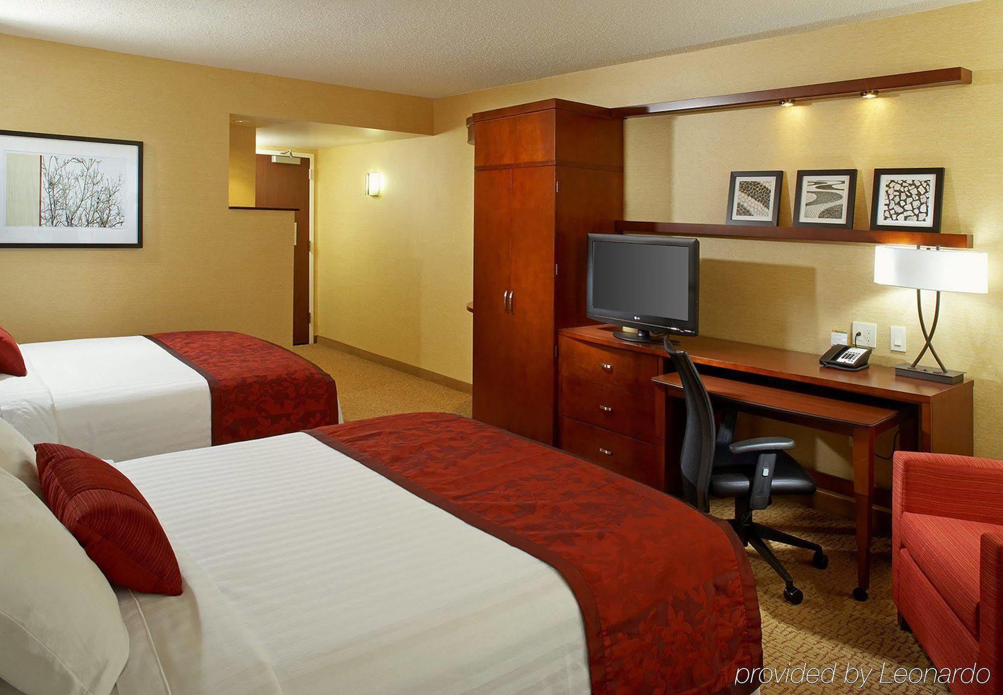 Courtyard Pittsburgh Settlers Ridge/Robinson Township Hotel Imperial Phòng bức ảnh